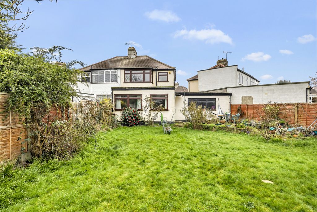 Property photo 2 of 21