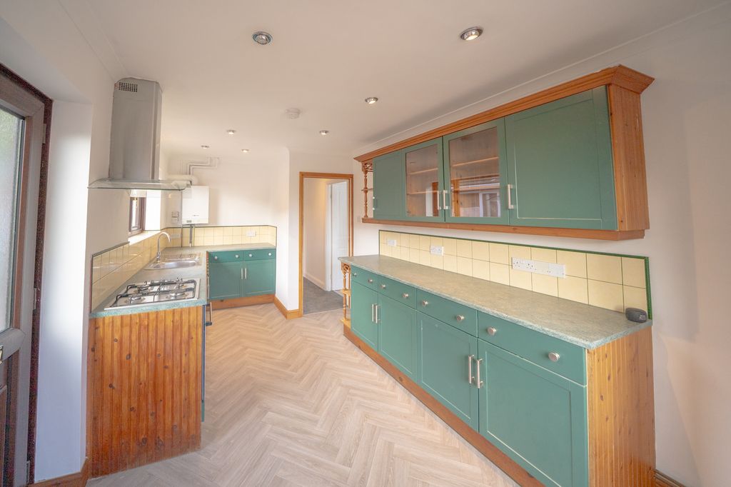 Property photo 3 of 14 Dsc07417-Hdr