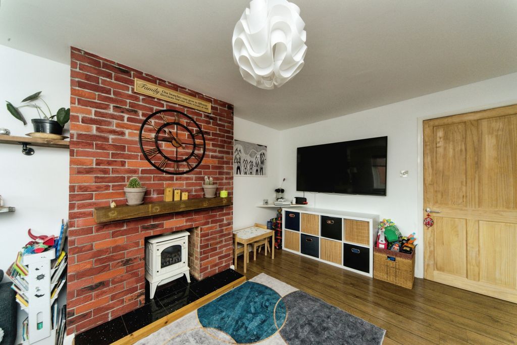 Property photo 2 of 16 Photography