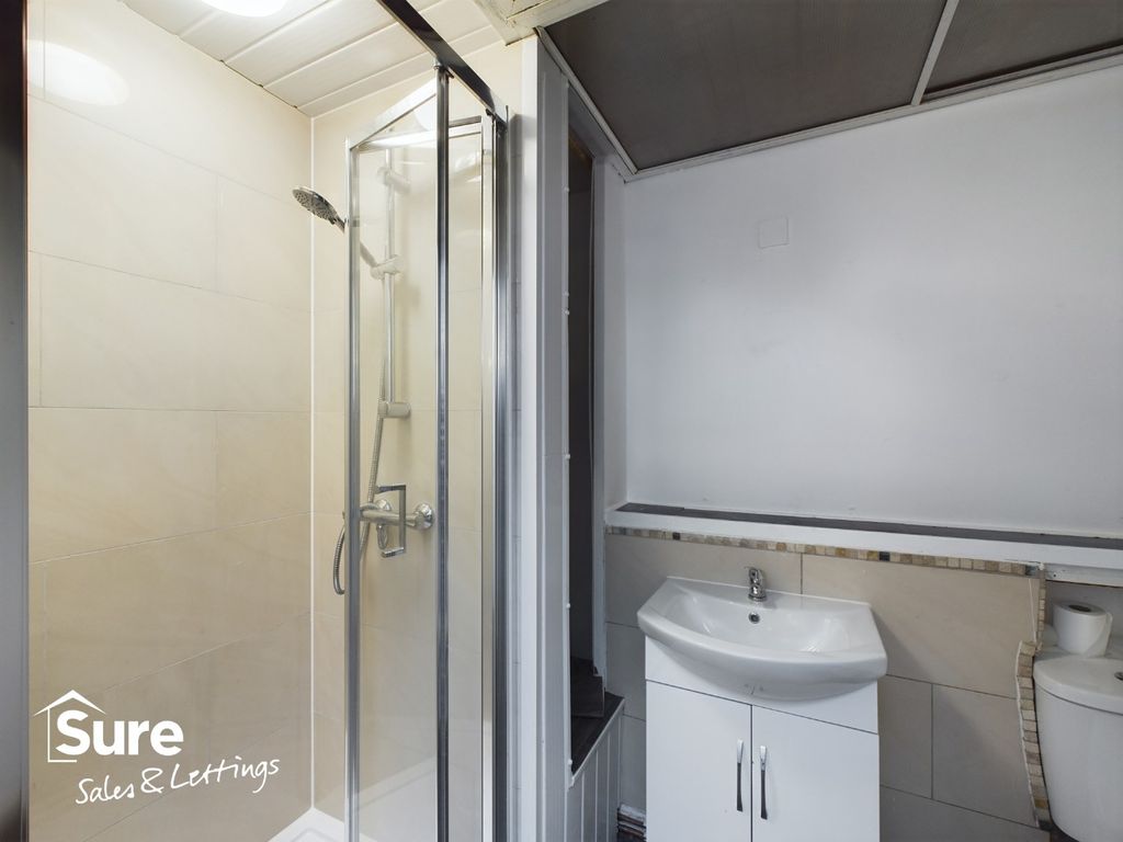 Property photo 2 of 8 1002733