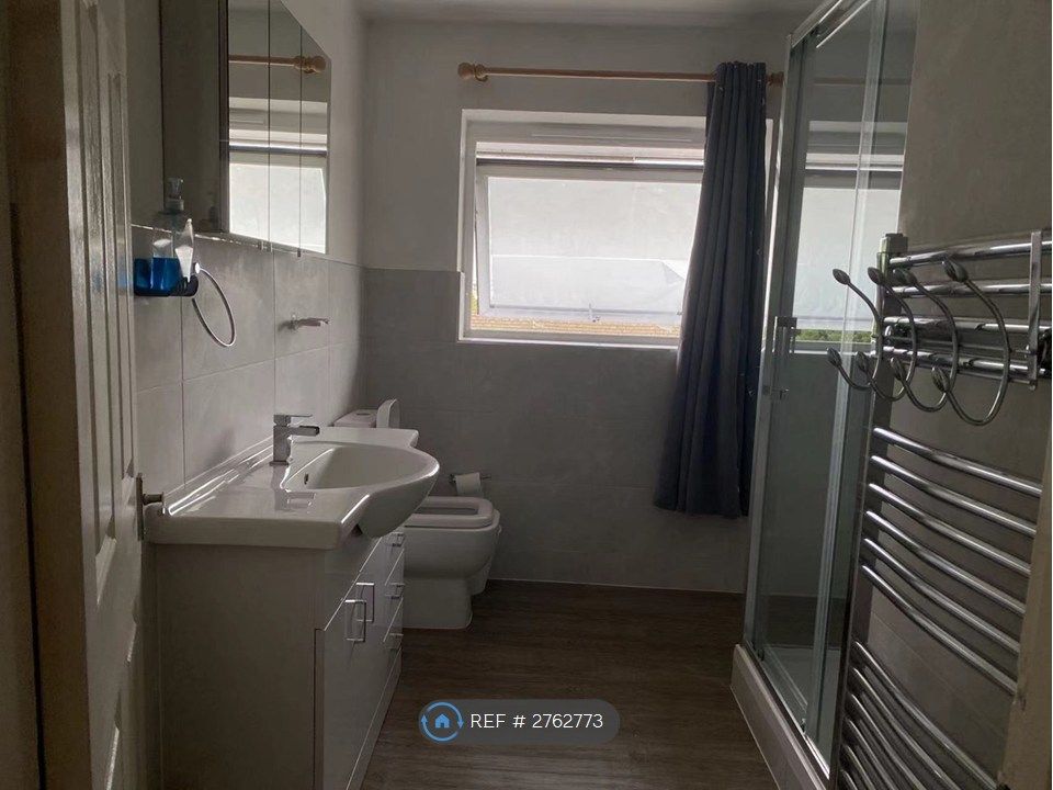 Property photo 3 of 7 Second Floor Shower Room