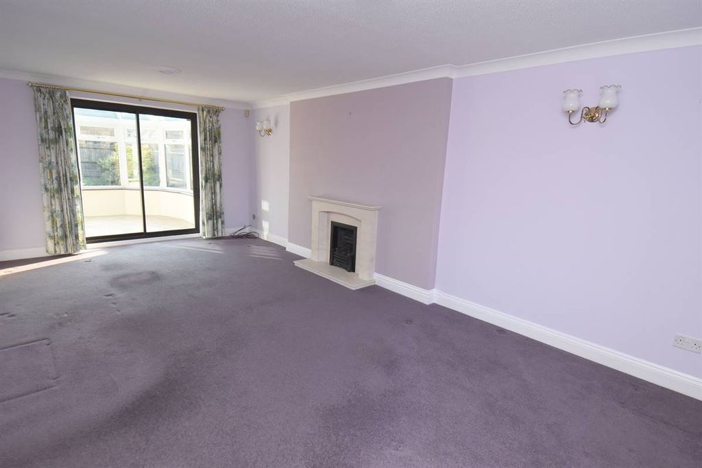 Property photo 3 of 21
