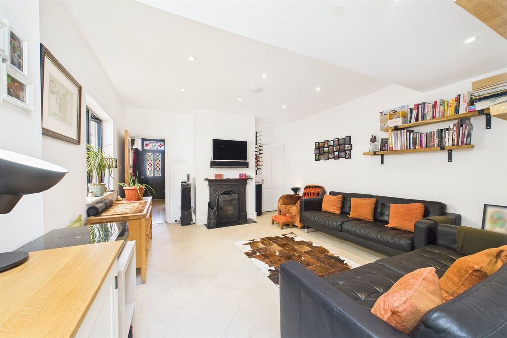 Property photo 3 of 14 Picture No. 04