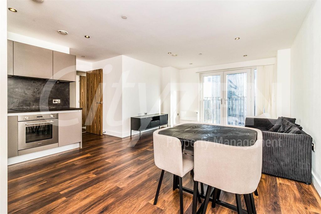 Property photo 1 of 17 Reception Room