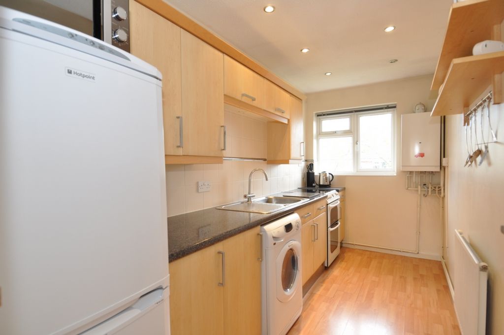 Property photo 2 of 5 Kitchen
