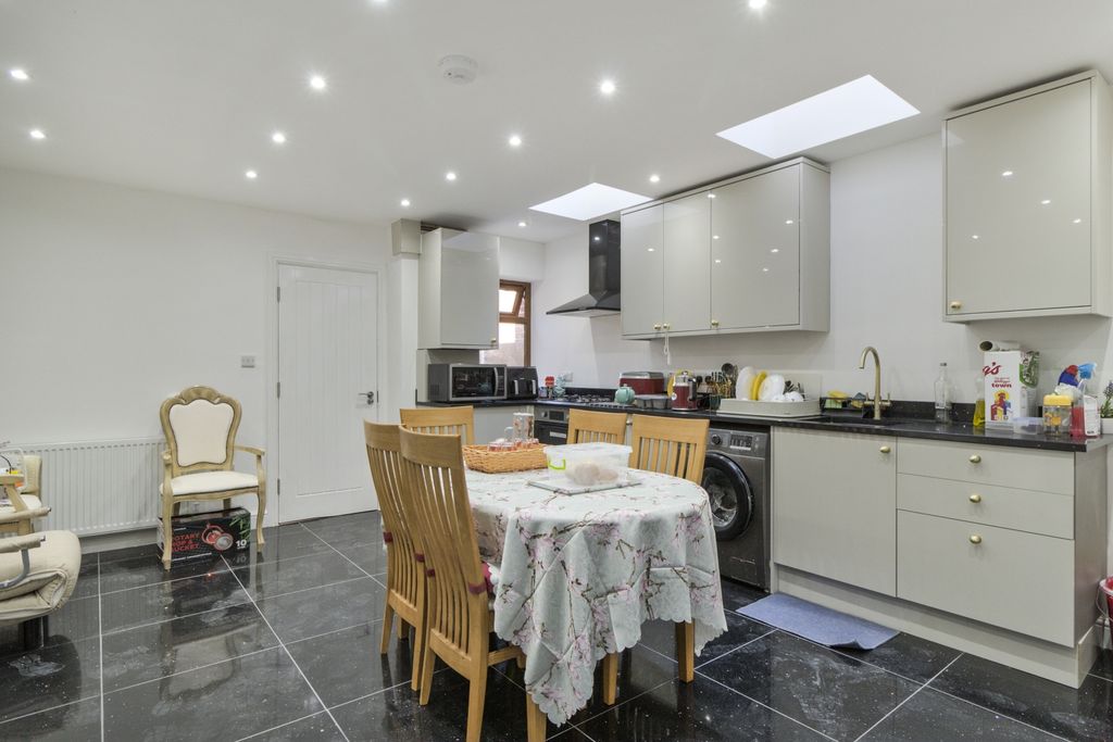 Property photo 2 of 12 Img_9519