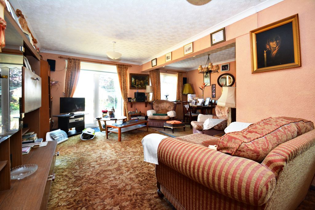Property photo 3 of 9 Photo 8