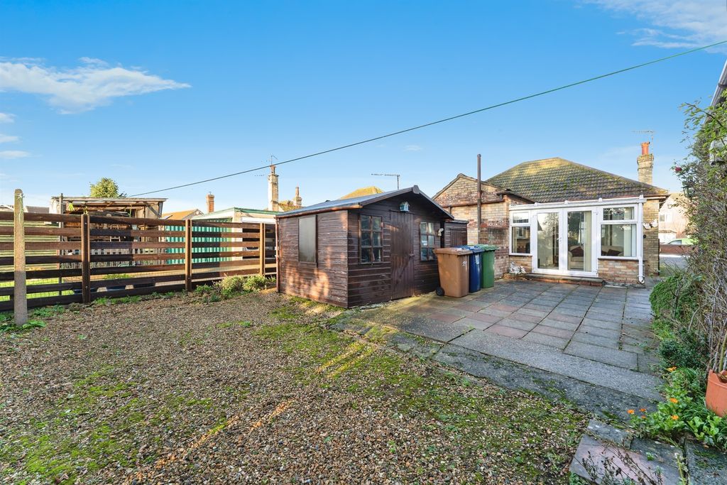 Property photo 3 of 19