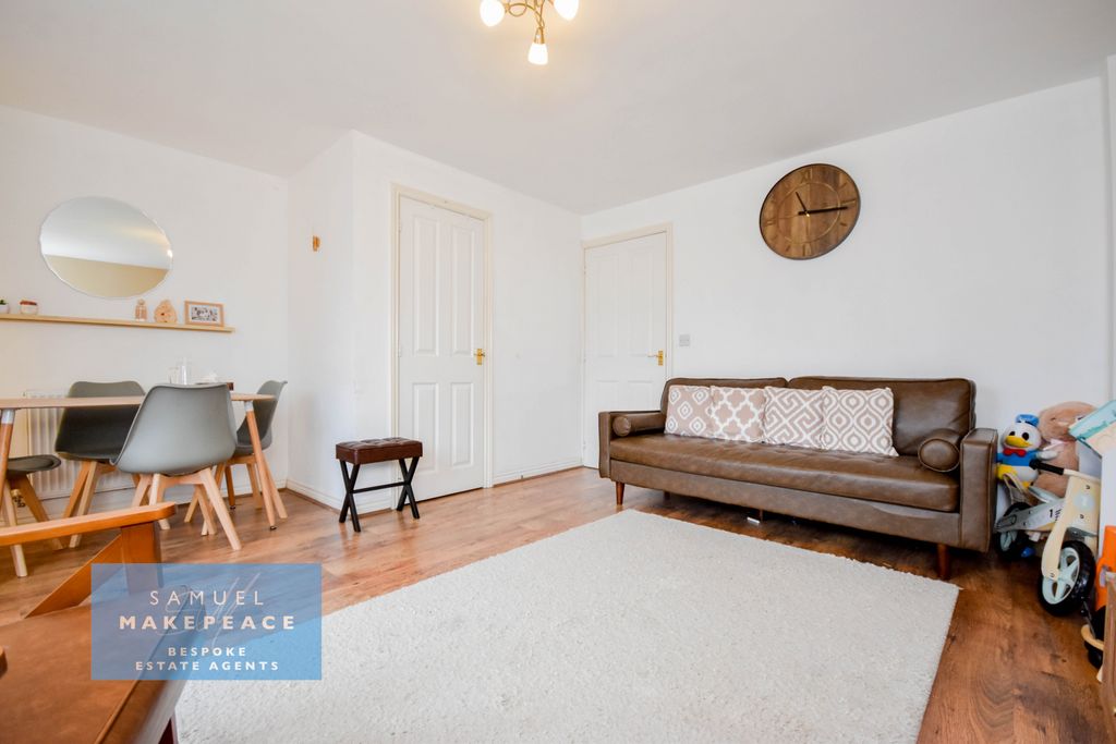 Property photo 3 of 19 Gallery