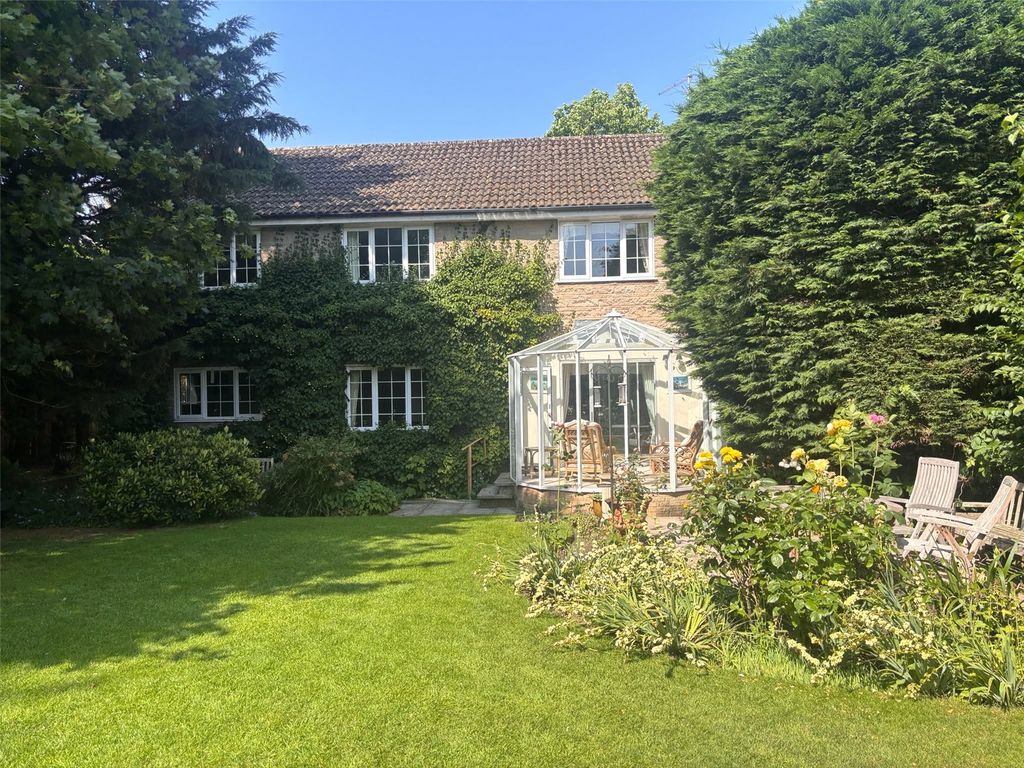 Property photo 3 of 18 Picture No. 35