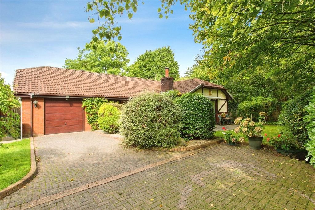Property photo 1 of 28 Picture No. 77