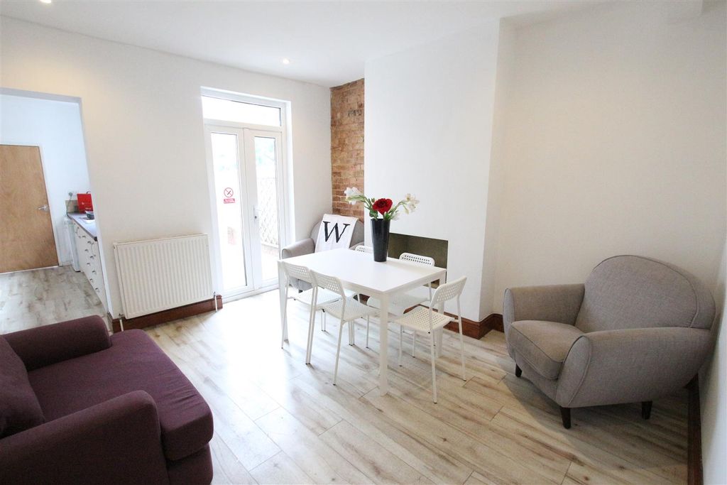 Property photo 3 of 13 Img_9496.Jpg