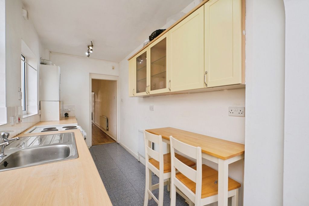 Property photo 2 of 19 Pbox-Img.Jpg