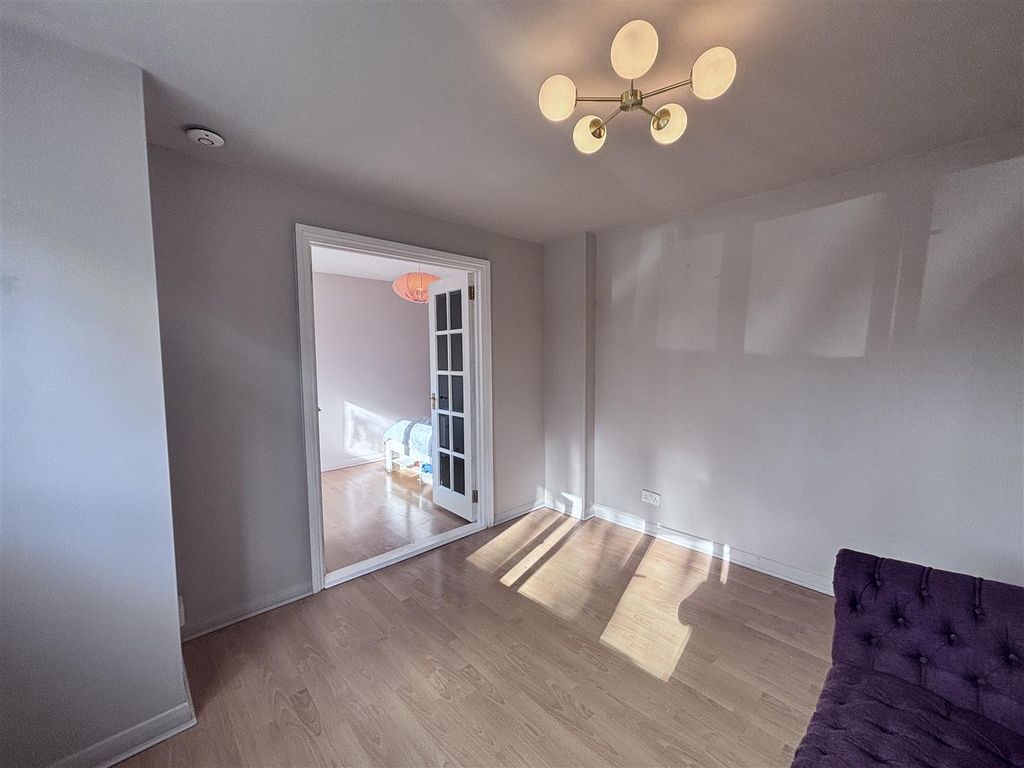 Property photo 3 of 12 Img_0224.Jpg