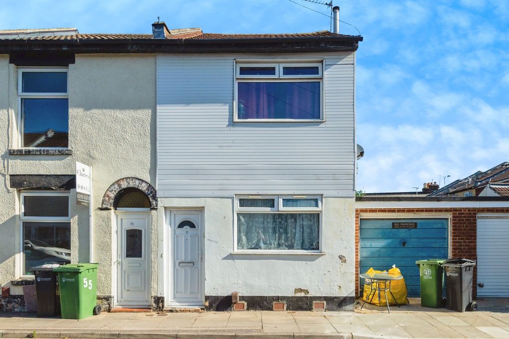 Property photo 1 of 12