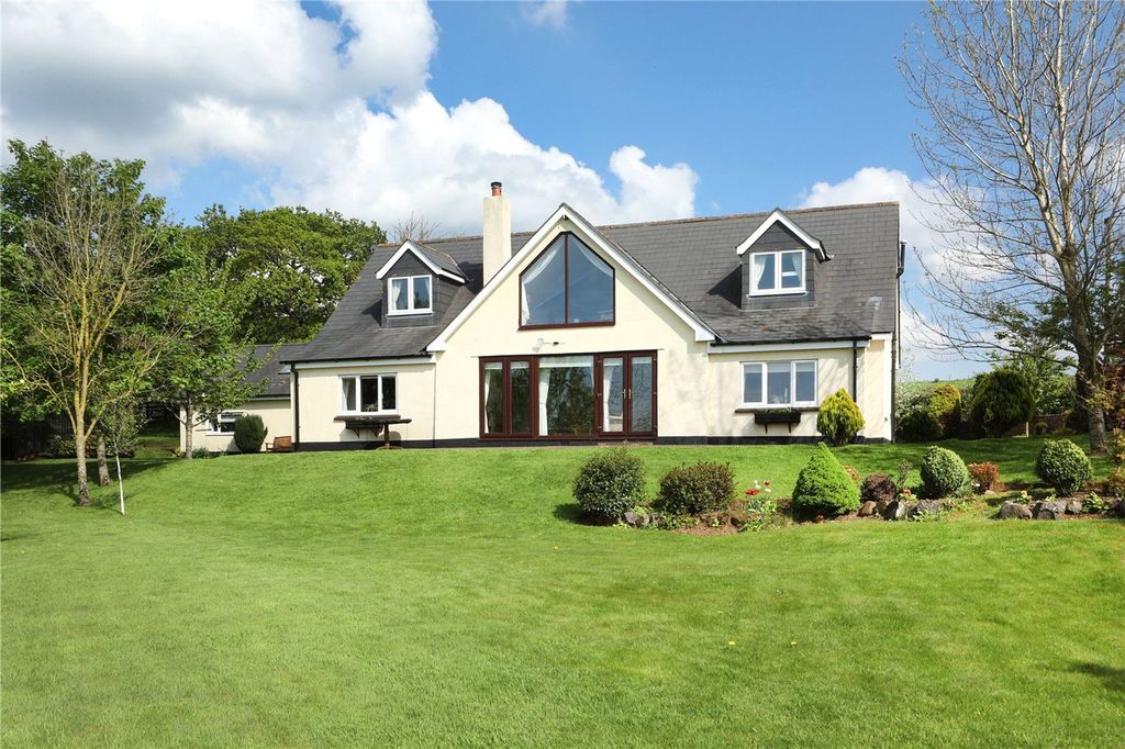 Property photo 1 of 19 Picture No. 01