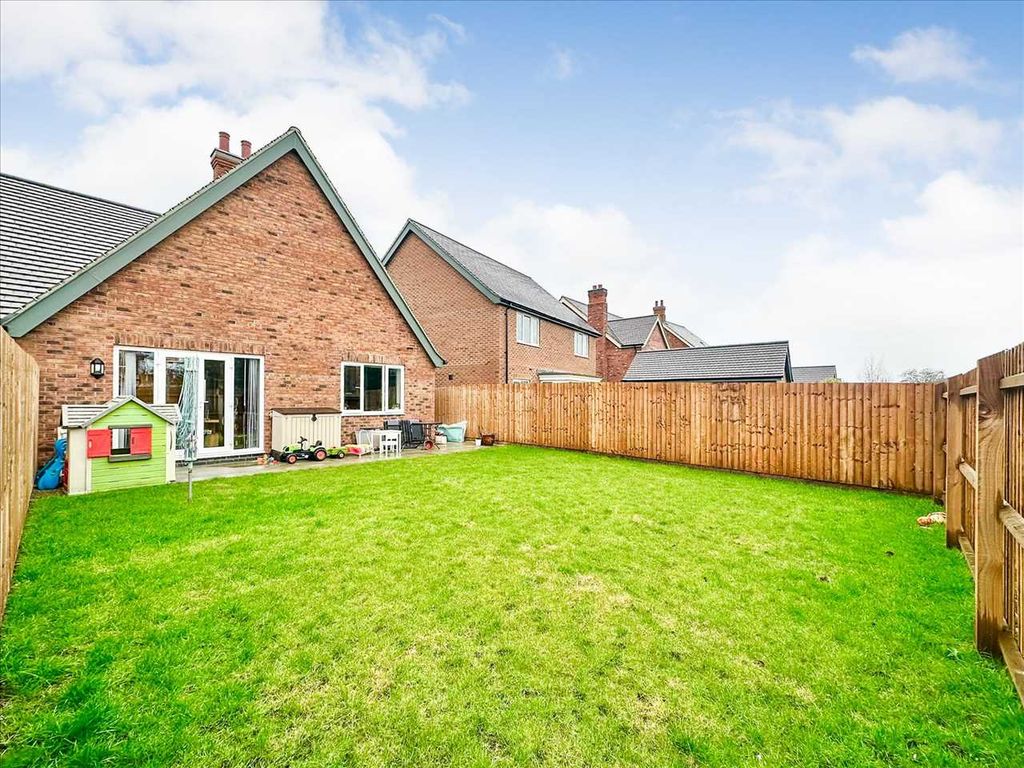 Property photo 2 of 21