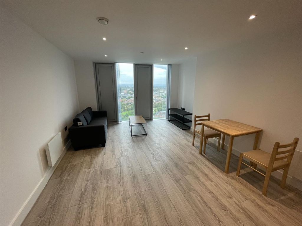 Property photo 3 of 12 d13734Fdabce46A73F16B5c75B84Ac53.Jpg