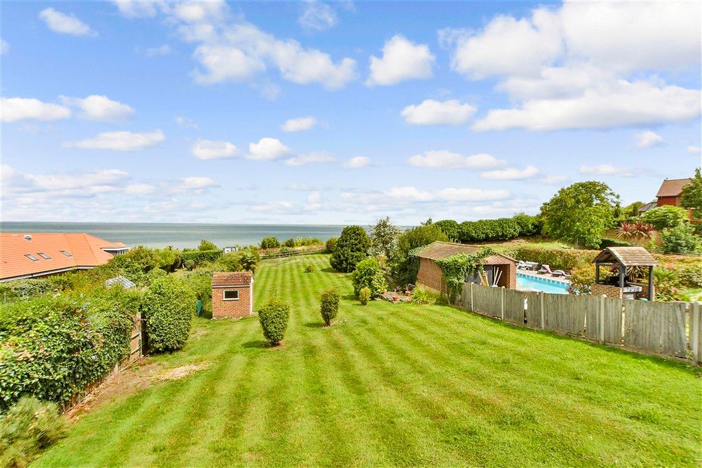 Property photo 1 of 17 Rear Garden