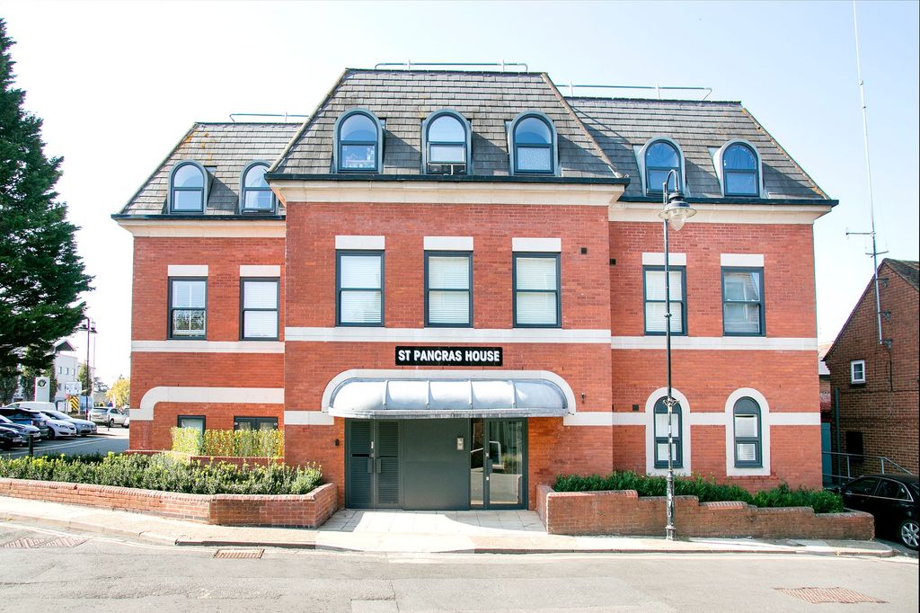 Property photo 1 of 11