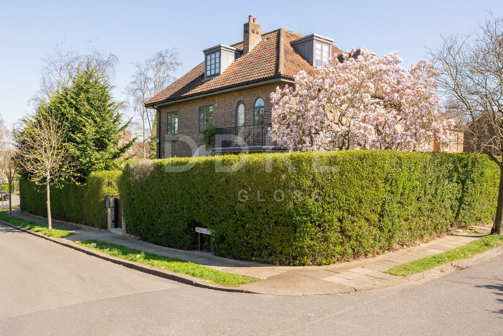 Property photo 1 of 23