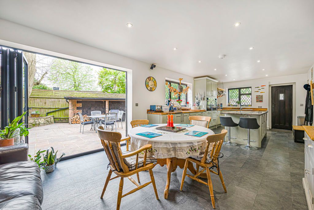 Property photo 2 of 89 Photo 49