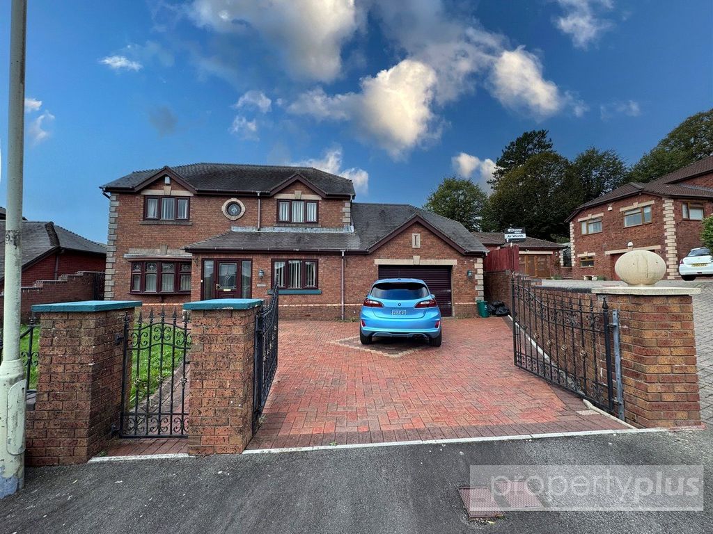 Property photo 1 of 29 Picture No. 01