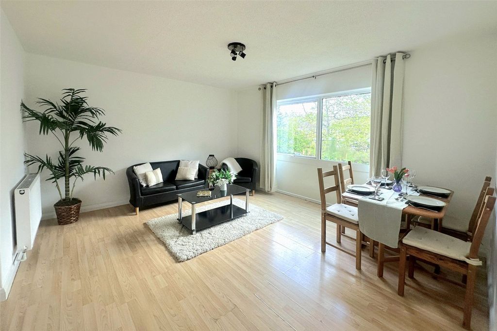 Property photo 2 of 8 Picture No. 08