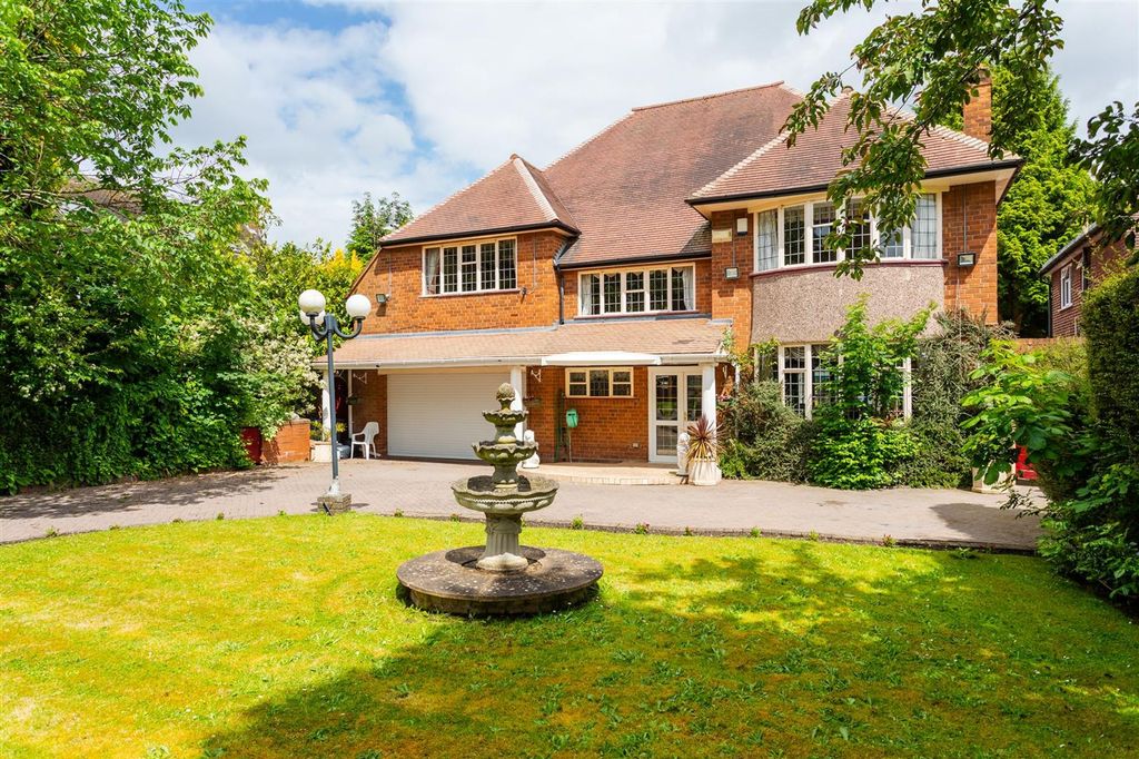 Property photo 1 of 47
