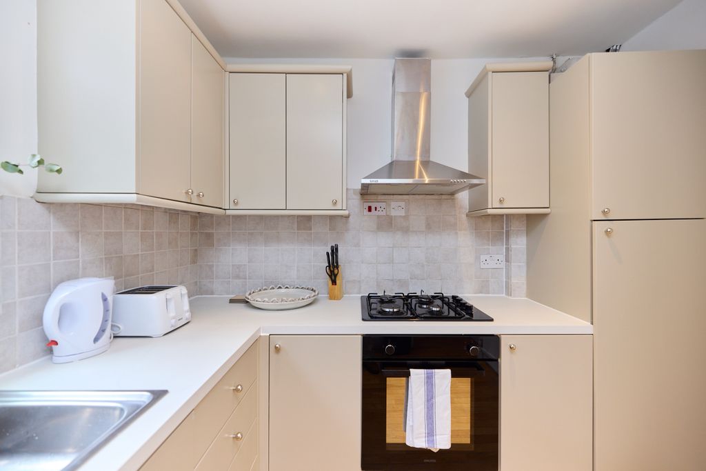 Property photo 2 of 27 Ln She 101_045.Jpg