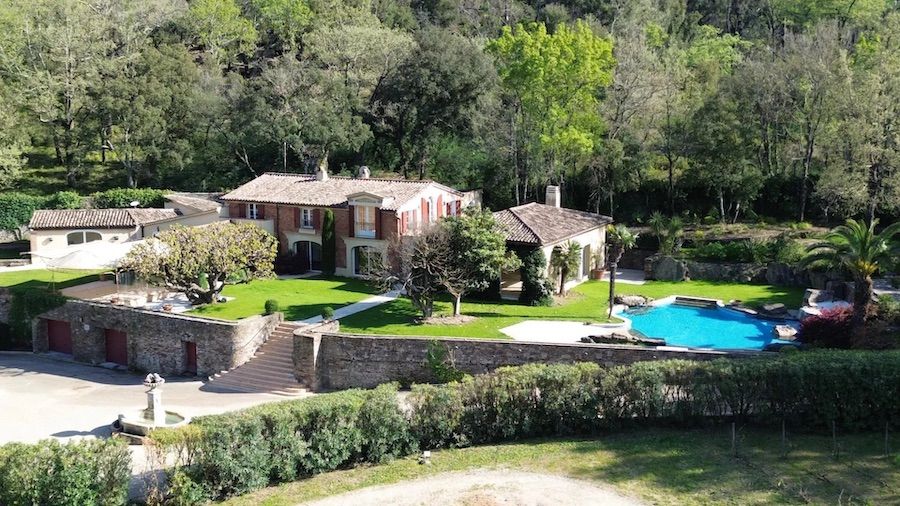 Property photo 1 of 15