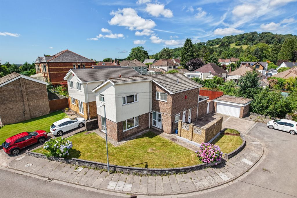 Property photo 1 of 29