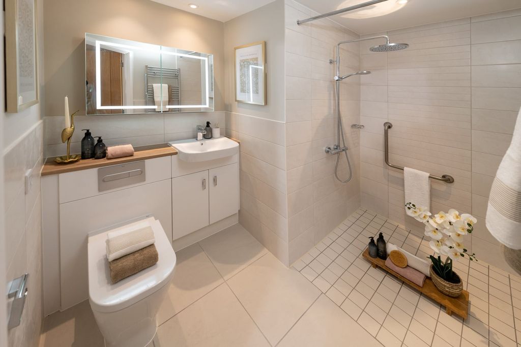 Property photo 3 of 17 Show Home Shower Room