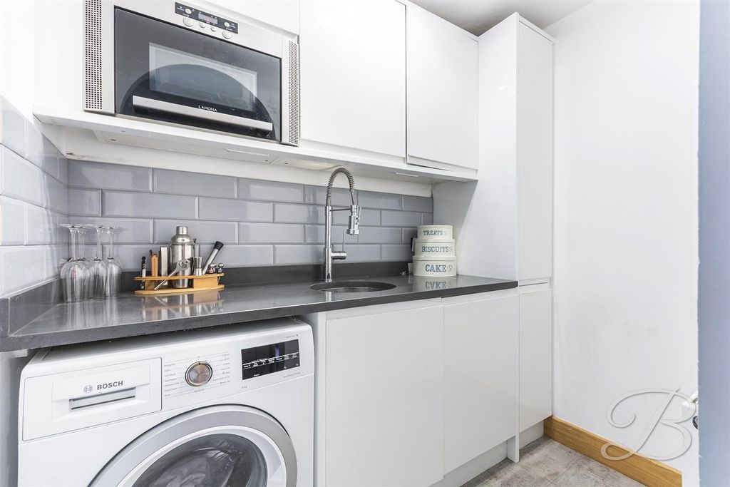 Property photo 3 of 29 Ccltd18.Jpg