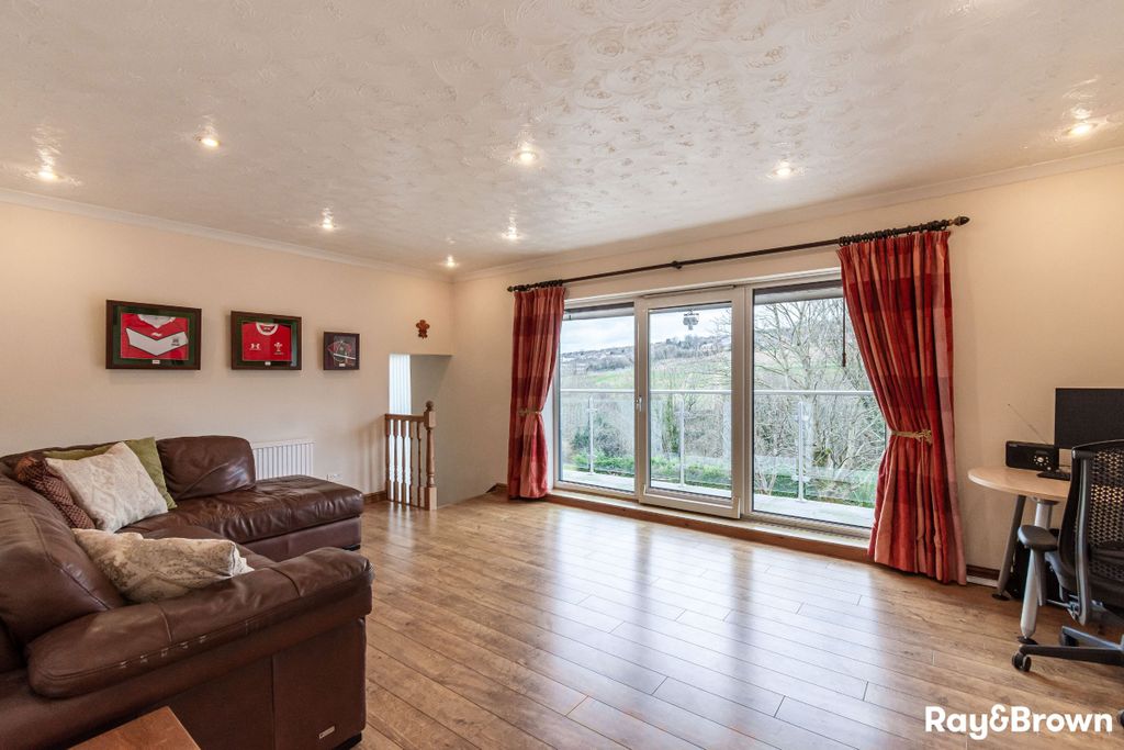Additional image 4 of 5 bed detached house for saleHeol Clyd, Caerphilly CF83