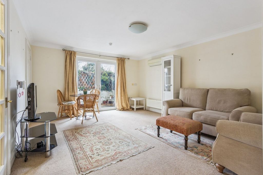 Property photo 2 of 17