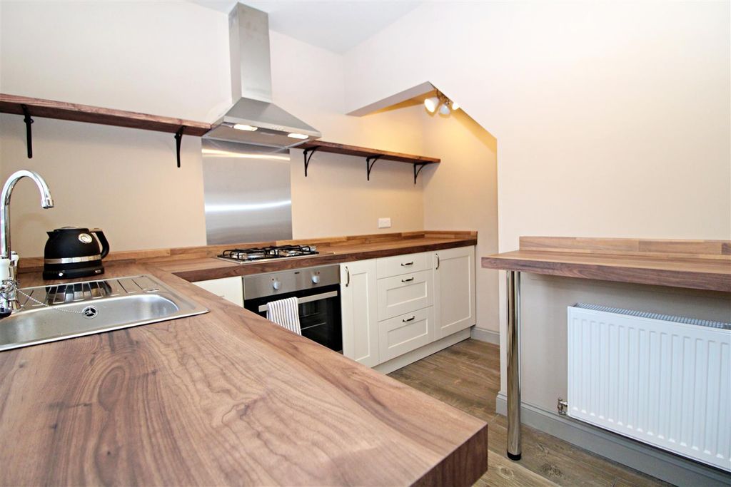 Property photo 3 of 10 Kitchen View 2.Jpg