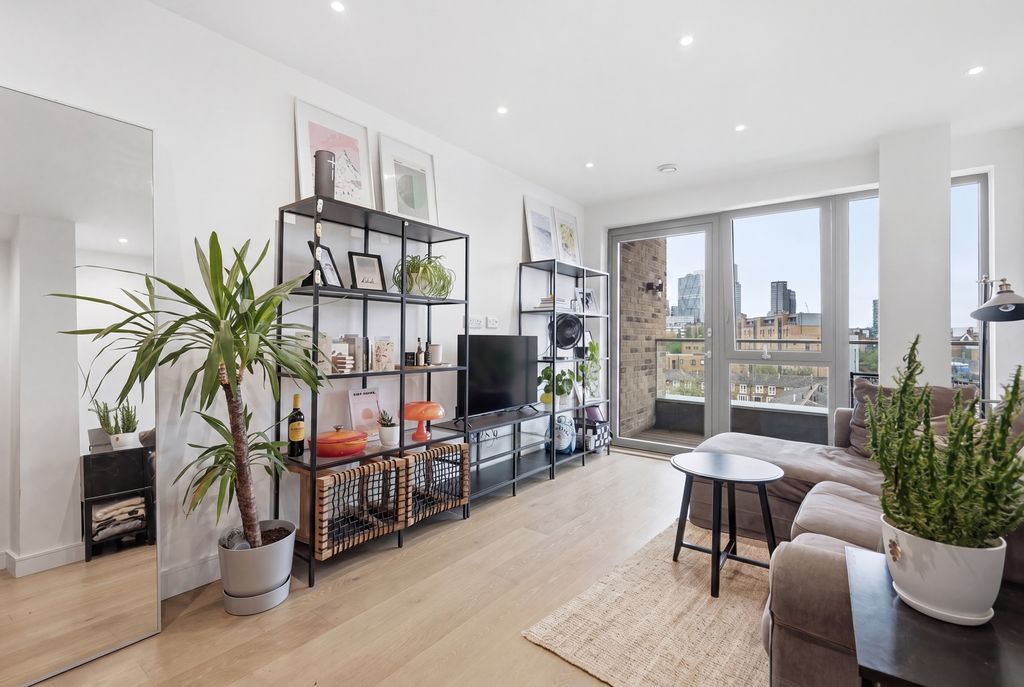 Property photo 2 of 20 2