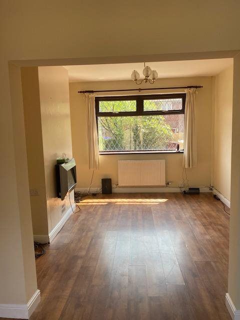 Property photo 2 of 14 Lounge