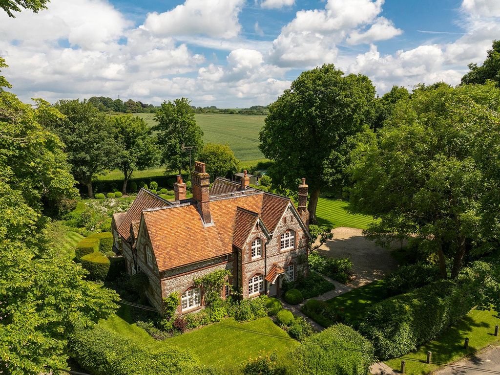 Property photo 1 of 32 Image