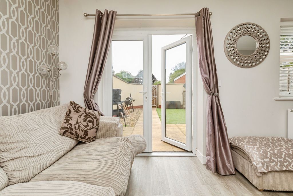 Property photo 3 of 19