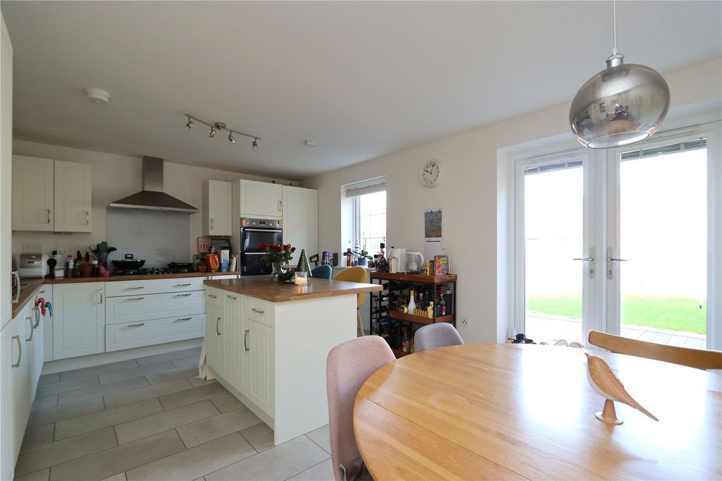 Property photo 3 of 18 Picture No. 26