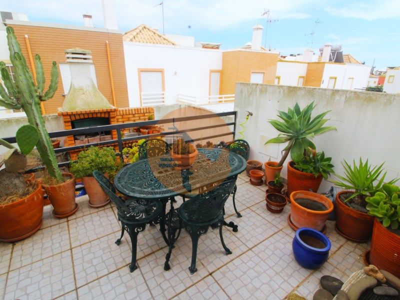 Property photo 1 of 37