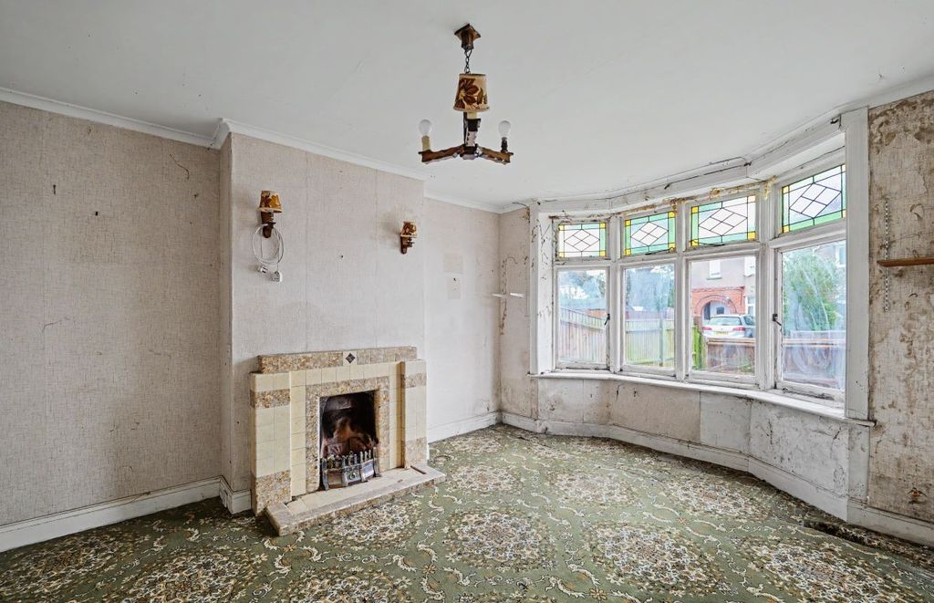Property photo 2 of 9