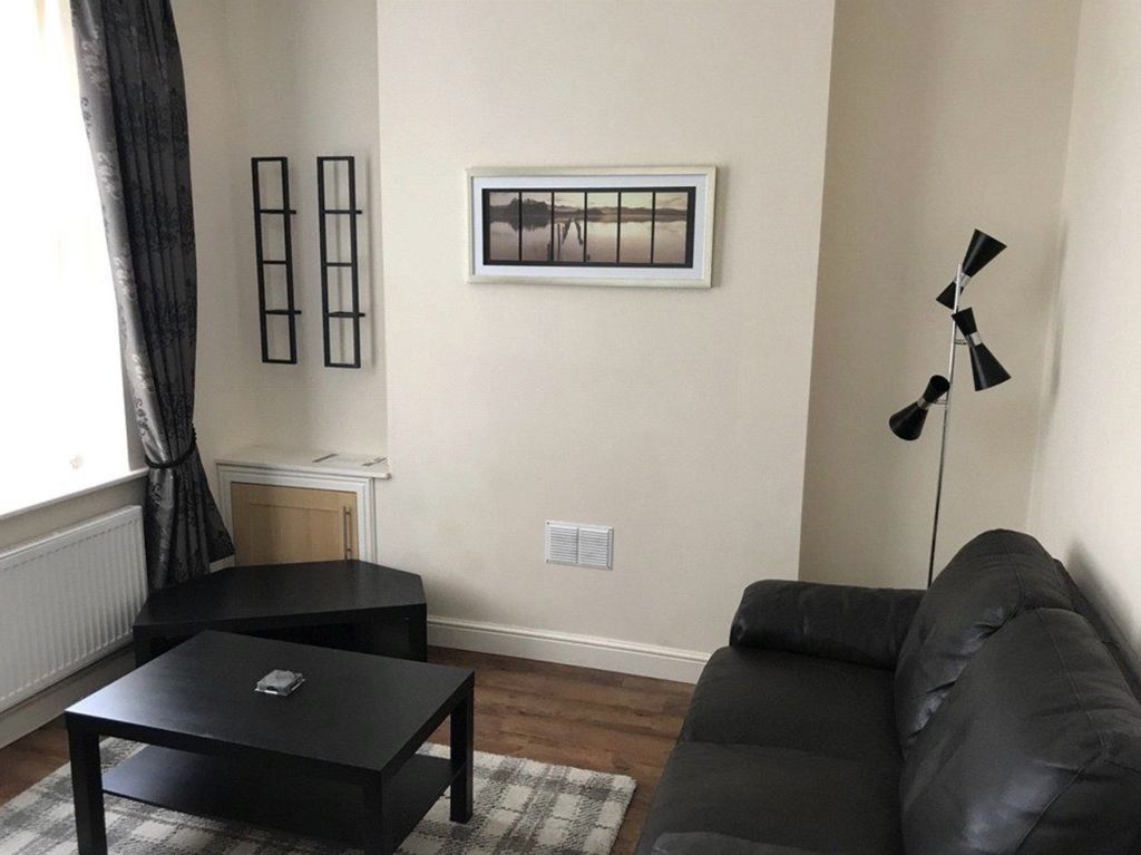 Property photo 3 of 12