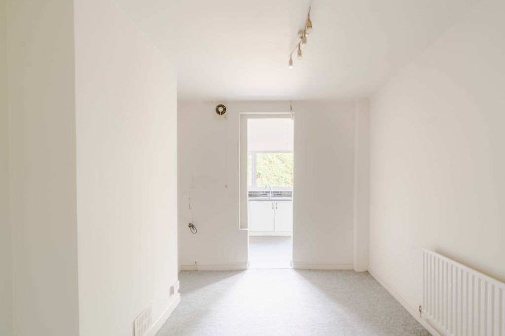 Property photo 2 of 24 7