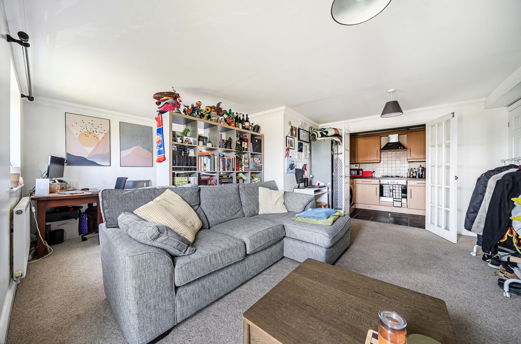Property photo 3 of 11 1479372-4-6A38F87...