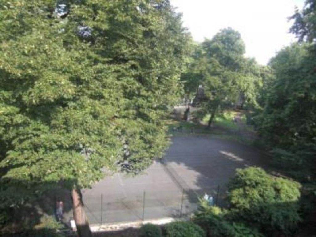 Property photo 3 of 7 Garden