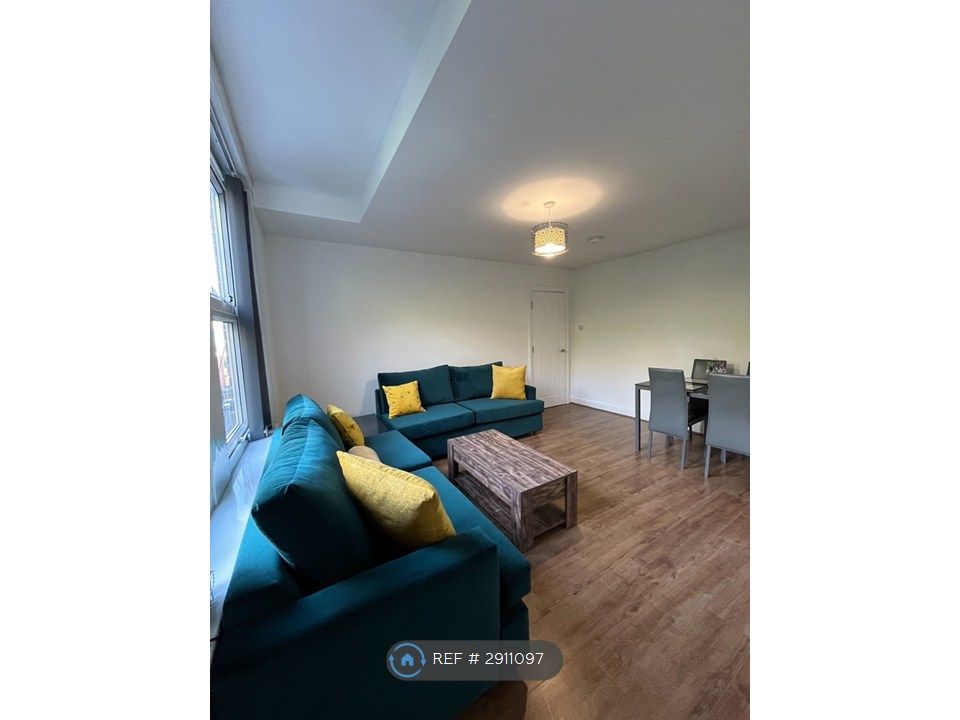 Property photo 3 of 12 Living Room