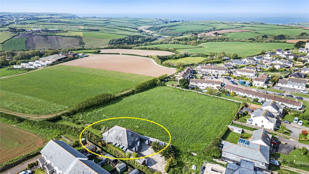 Property photo 1 of 19 Aerial